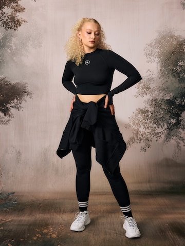 Black Sporty Look