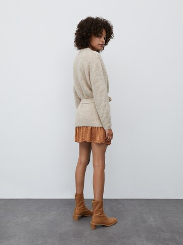 EDITED Strickjacke 'Annika' in Beige