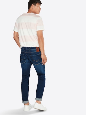 Coupe slim Jean 'Anbass' REPLAY en bleu : derrière