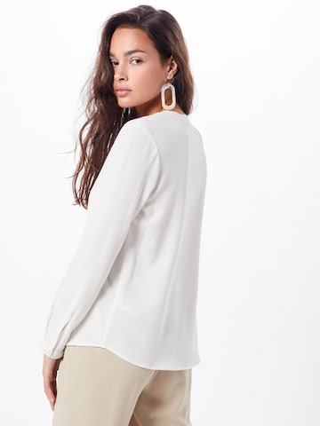 ABOUT YOU Blouse 'Danai' in White: back