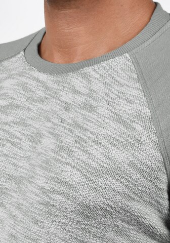 !Solid Sweatshirt 'Flocker' in Grijs