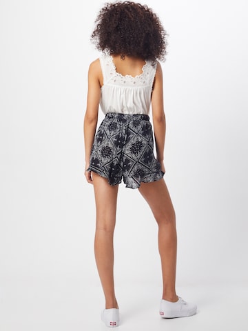 Superdry Loosefit Kalhoty – černá