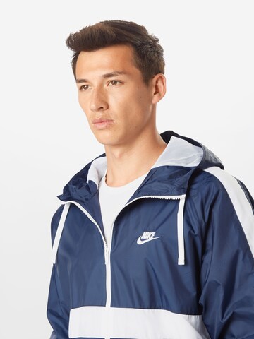 Nike Sportswear Regular Облекло за бягане в синьо