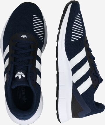 mėlyna ADIDAS ORIGINALS Sportbačiai be auliuko 'Swift Run RF'