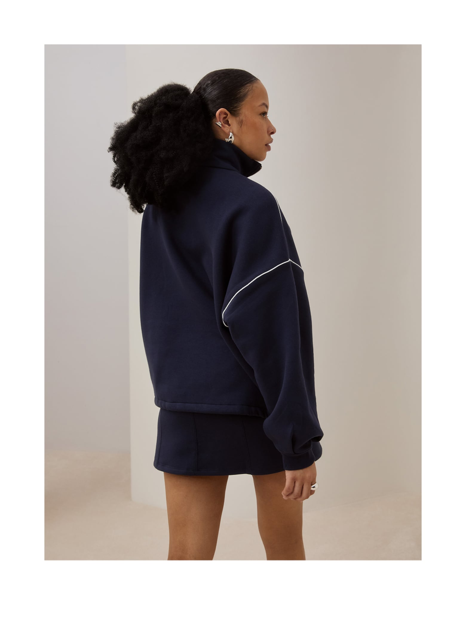 Olivia C. - Blue Set Look