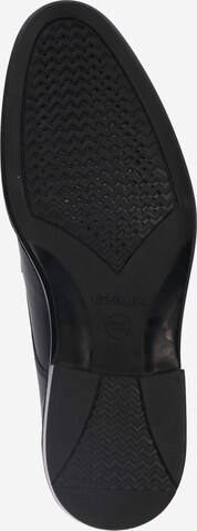 Scarpa stringata di GEOX in nero: inferiore