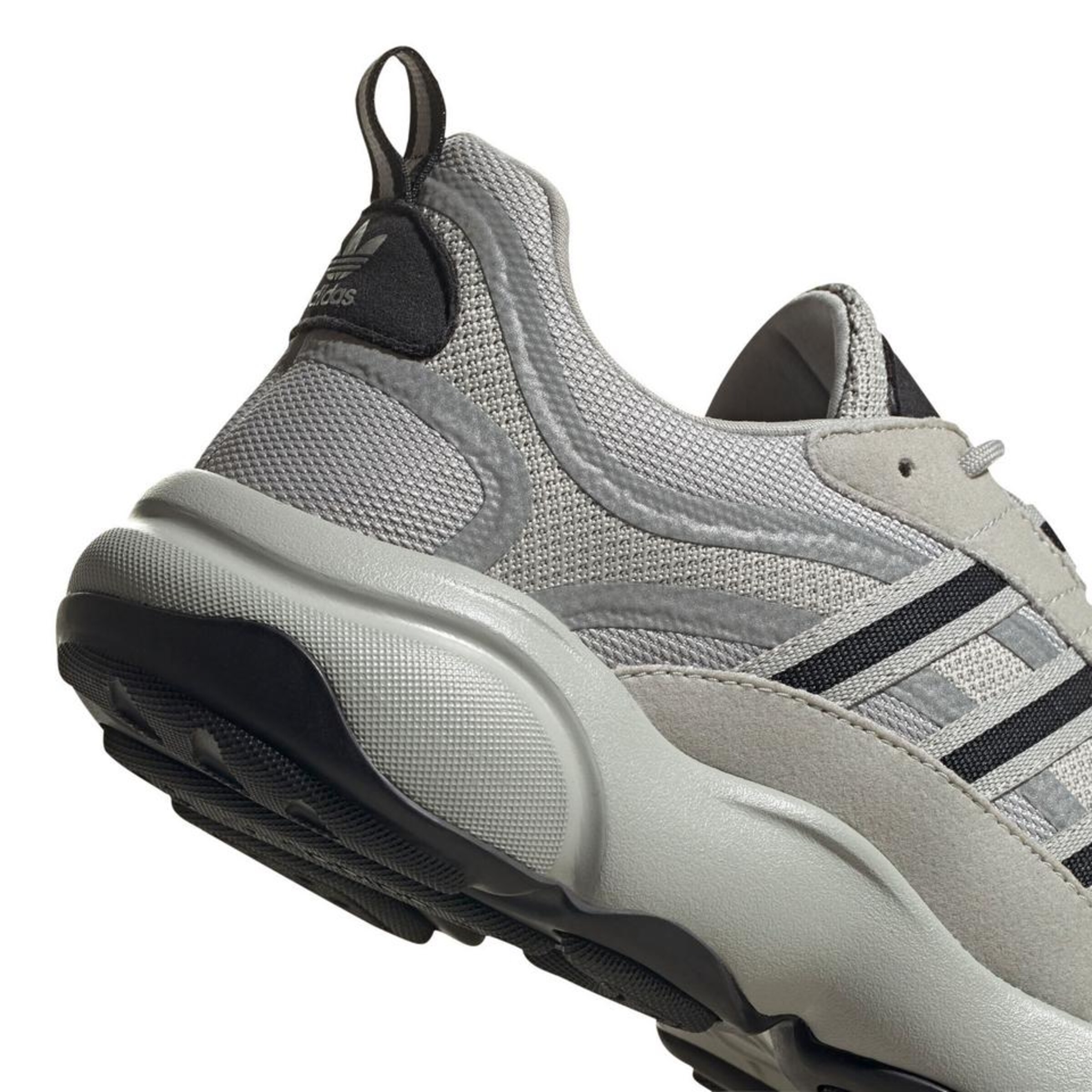 Sneaker bassa 'Haiwee' di ADIDAS ORIGINALS in bianco