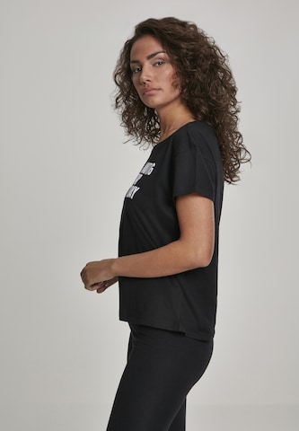 Mister Tee Curvy Shirt 'Waiting For Friday' in Black