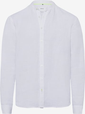 Coupe regular Chemise BRAX en blanc : devant