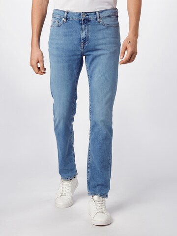 ARMEDANGELS Slimfit Jeans 'Iaan' in Blauw: voorkant