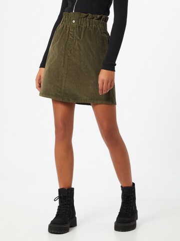 Noisy may Skirt 'Judo' in Green: front