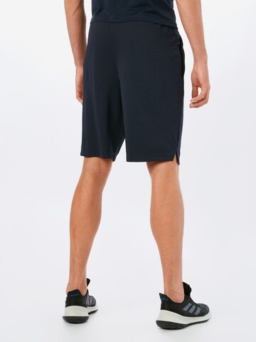 Reebok Regular Sportshorts in Blau