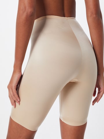 MAGIC Bodyfashion Normalny krój Spodnie modelujące 'Luxury Bermuda' w kolorze beżowy