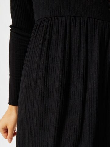 Robe 'Gwen' ABOUT YOU en noir