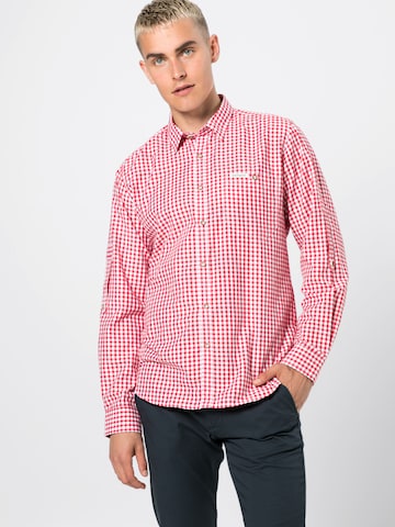 STOCKERPOINT Comfort fit Traditional Button Up Shirt in Red: front