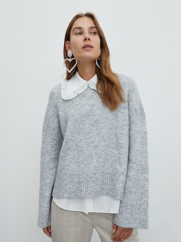 Pull-over 'Grace' EDITED en gris : devant