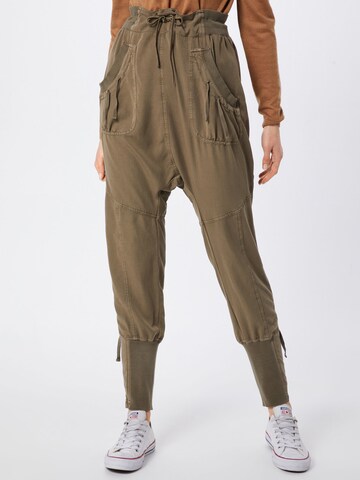 Effilé Pantalon 'Nanna' Cream en vert : devant