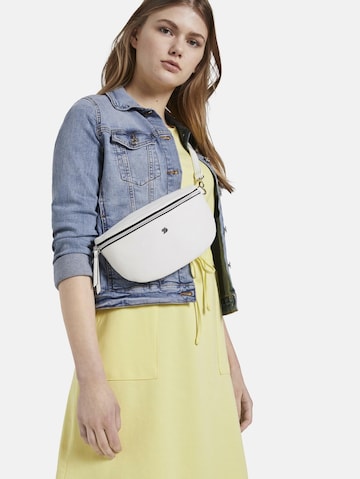 TOM TAILOR DENIM Fanny Pack 'ROSIE' in White: front