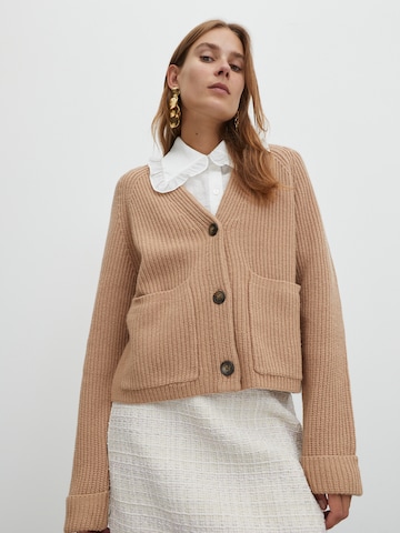 Cardigan 'Lamis' EDITED en beige : devant