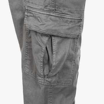 Effilé Pantalon cargo Urban Classics en gris