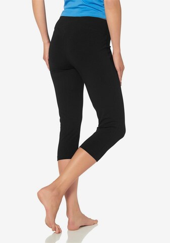 EASTWIND Skinny Workout Pants in Black
