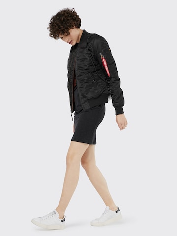 ALPHA INDUSTRIES Přechodná bunda 'MA 1 VF 59' – černá