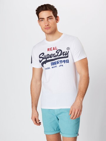 Tricou de la Superdry pe alb: față