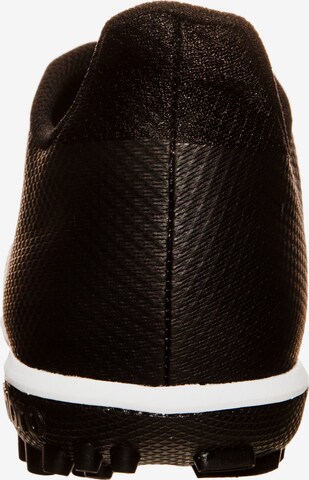 Chaussure de foot 'UX Accuro III Premier TF ' UMBRO en noir