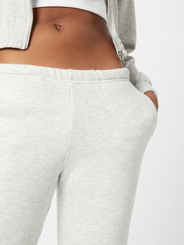 Gina Tricot Tapered Sweatpants in Grau