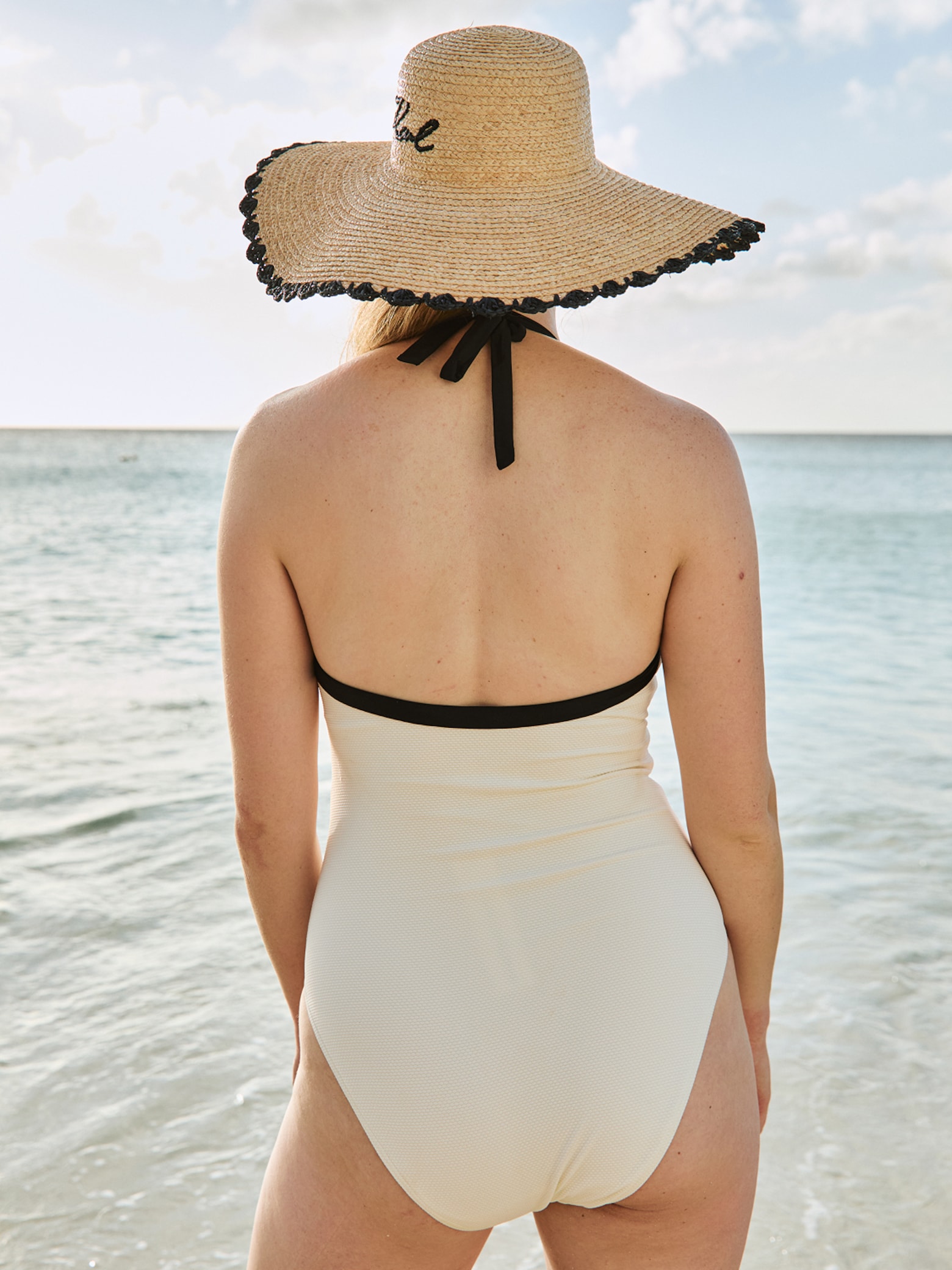 Kiváló minőségű anyagok és kifinomult szabásvonalak Kifinomult stílusú fürdőruhák