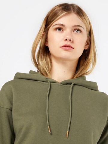 Urban Classics Sweatshirt in Green