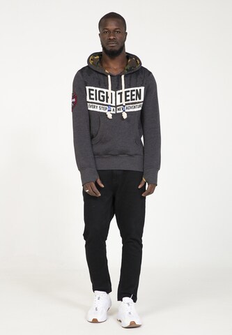 PLUS EIGHTEEN Sweatshirt in Grey