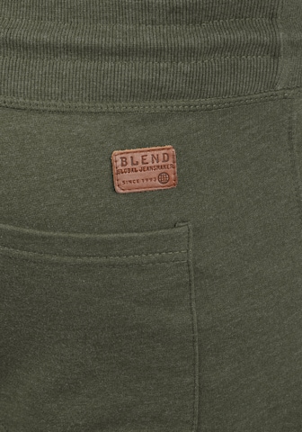 BLEND Regular Sweatshorts 'Mulker' in Grün