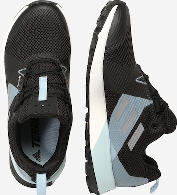 Chaussure de course ADIDAS TERREX en noir