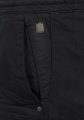 BLEND Regular Chinoshorts 'Dongo' in Schwarz