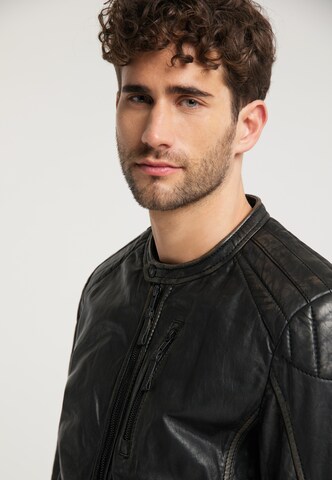 MUSTANG Between-season jacket in Black