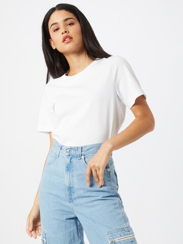 Gina Tricot Shirt in White: front