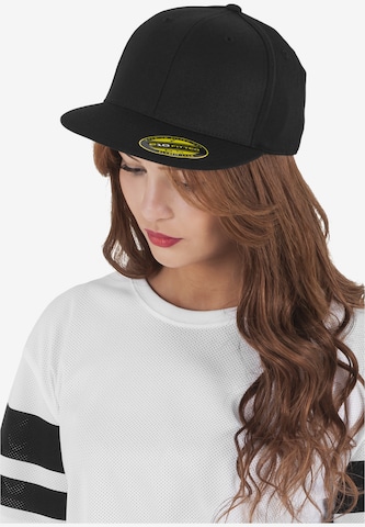 Flexfit Cap in Black