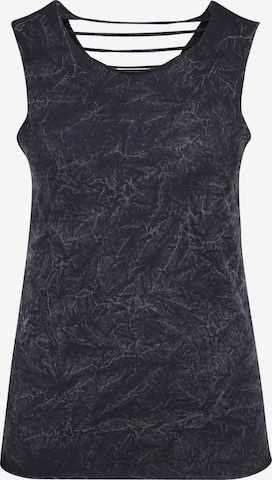 Urban Classics Top in Black: front