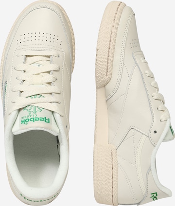 Sneaker low 'Club C 85 Vintage' de la Reebok pe alb: lateral