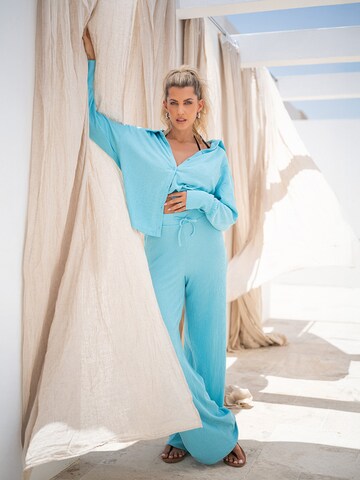 Light Blue Set Look