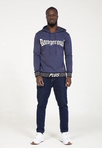 PLUS EIGHTEEN Sweatshirt in Blau