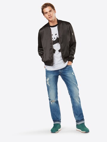 Mister Tee Shirt 'Banksy Panda' in White