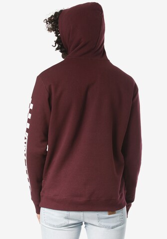 Young & Reckless Sweatshirt 'Excursion' in Rot