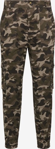 MO Cargo Pants in Green: front
