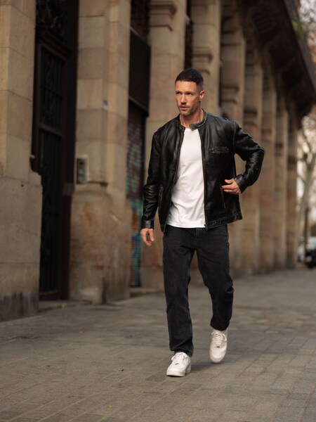 Daniel Fuchs - Basic Cool Leather Jacket Look by DAN FOX APPAREL