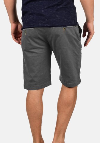 INDICODE JEANS Regular Shorts 'Miko' in Grau