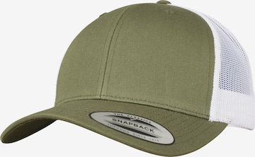 Flexfit Cap 'Retro' in Green: front