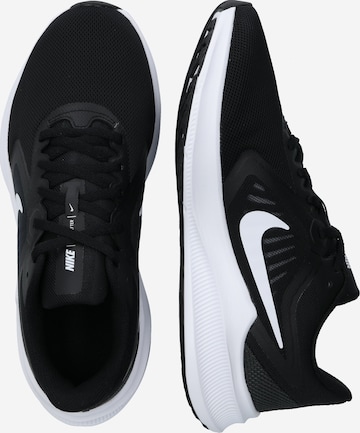 Sneaker de alergat 'Downshifter' de la NIKE pe negru