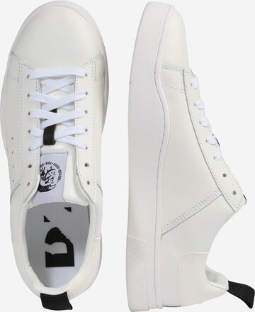 DIESEL Sneakers laag 'Clever' in Wit: zijkant